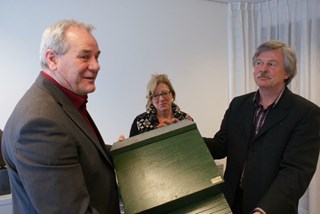 Sjef Verhoeven (l), Mieke Hendrikx (m) en Loek Hilligers (r)